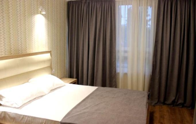 Hotel Lile Tbilisi Buitenkant foto