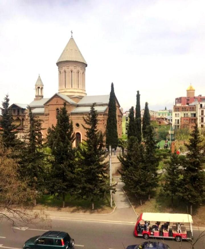 Hotel Lile Tbilisi Buitenkant foto
