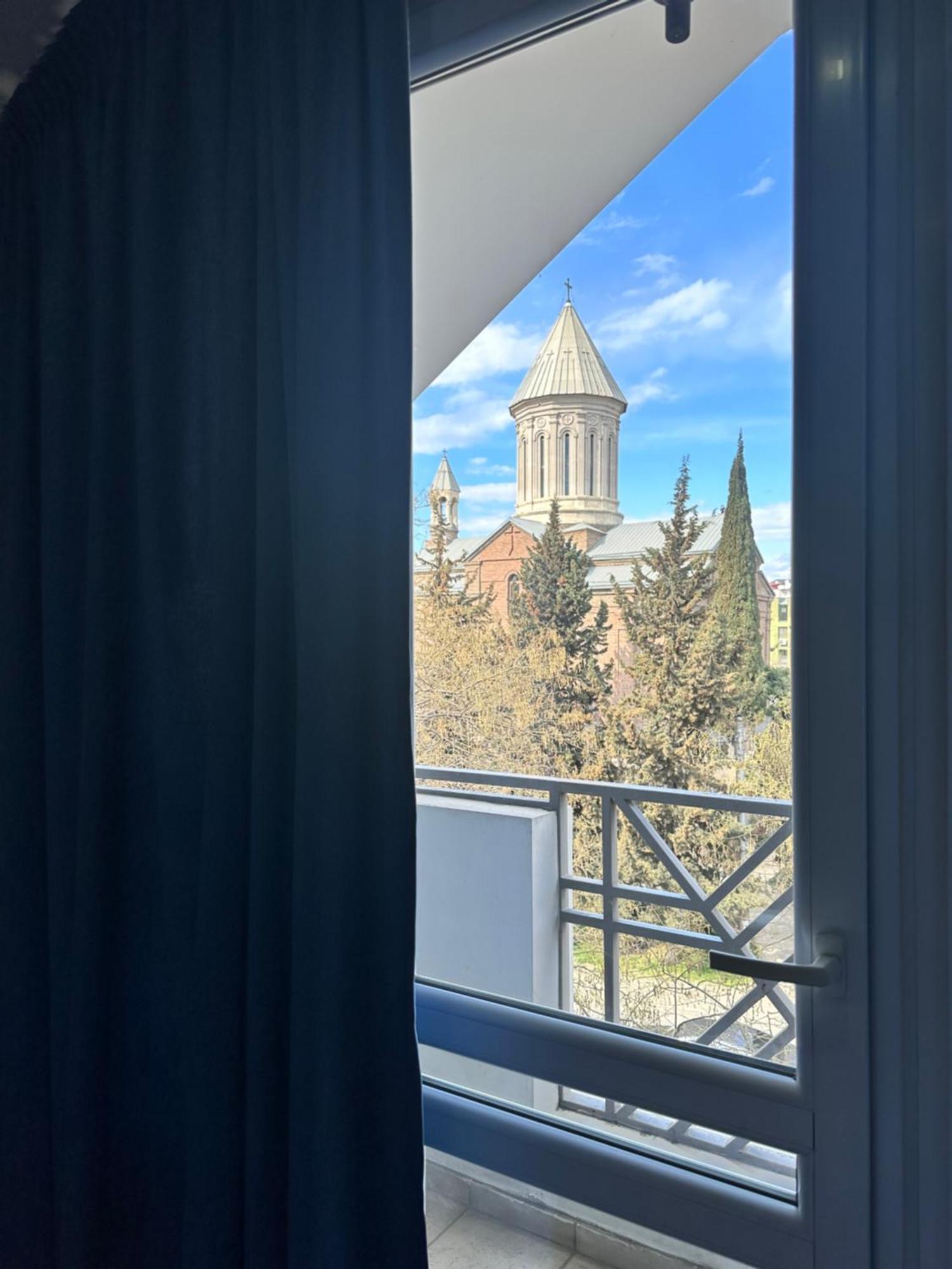 Hotel Lile Tbilisi Buitenkant foto