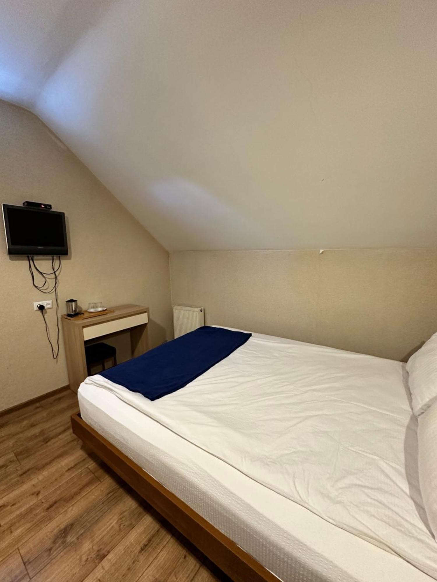 Hotel Lile Tbilisi Buitenkant foto